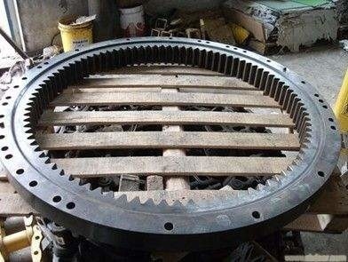OEM Swing Bearing Komatsu Excavator Hydraulic Parts 20Y-25-21200 206-25-00200 206-25-67101